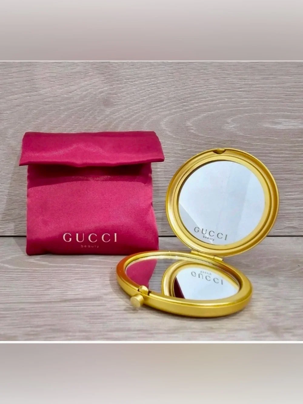Gucci Beauty Compact Mirror in Burgundy Pouch w Floral Interior. SEALED in Bag. - Picture 4 of 11